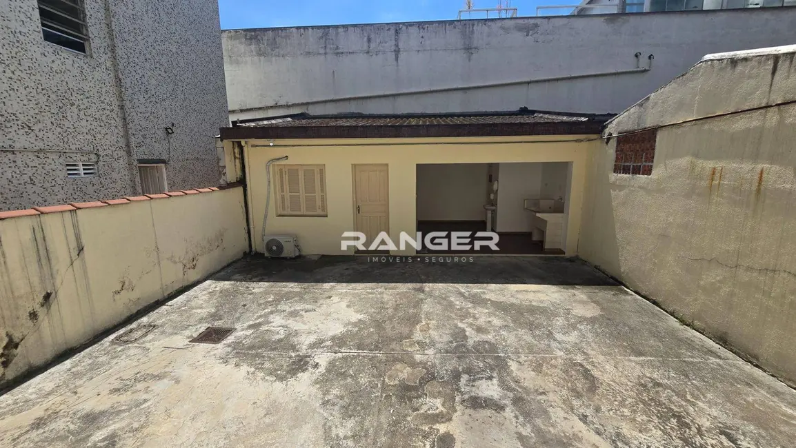 Foto 6 de Casa com 3 quartos para alugar, 120m2 em Marapé, Santos - SP