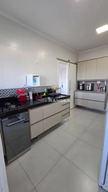 Foto 6 de Apartamento com 2 quartos à venda, 70m2 em Marapé, Santos - SP