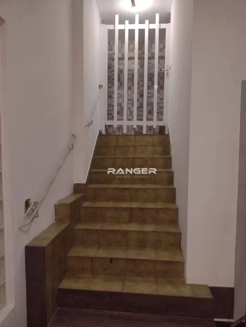 Foto 5 de Casa com 3 quartos para alugar, 140m2 em Gonzaga, Santos - SP