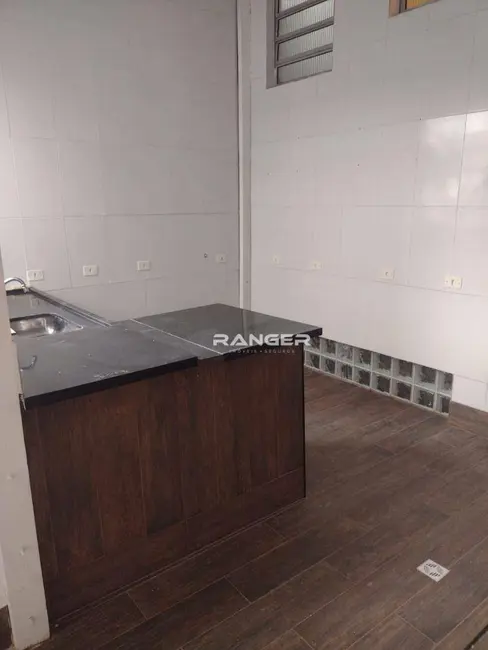 Foto 8 de Casa com 3 quartos para alugar, 140m2 em Gonzaga, Santos - SP