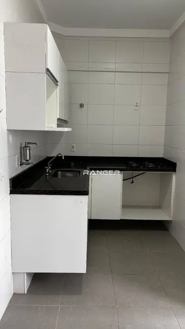 Foto 8 de Apartamento com 2 quartos para alugar, 60m2 em Gonzaga, Santos - SP