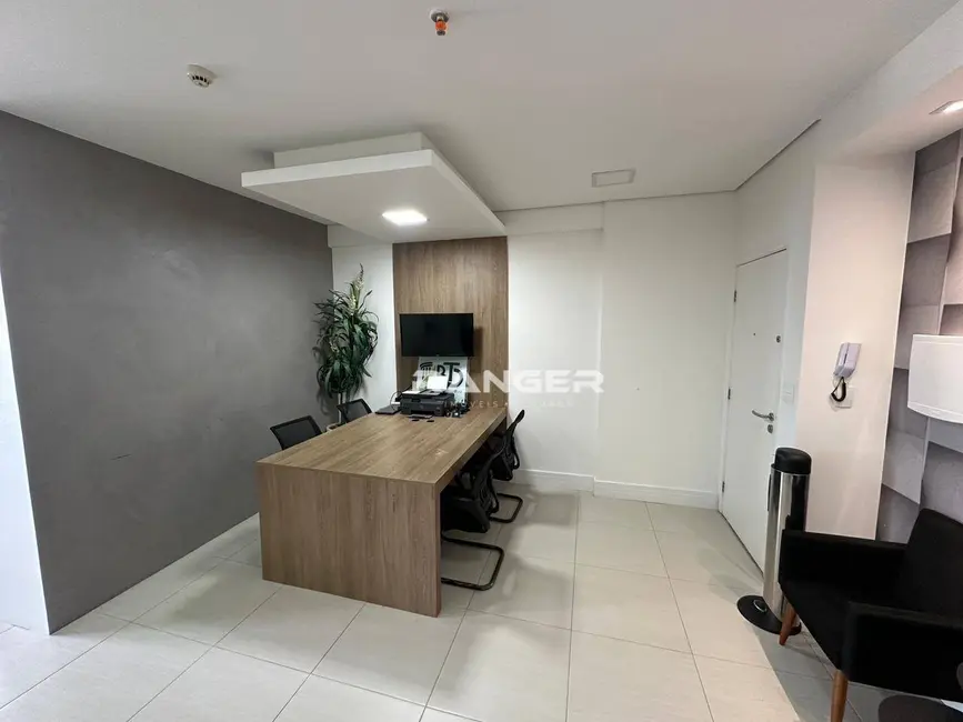 Foto 4 de Sala Comercial para alugar, 42m2 em Santos - SP
