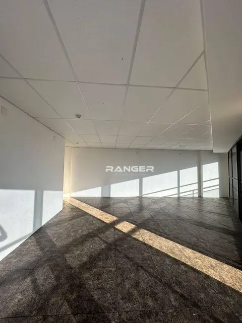 Sala Comercial para alugar, 77m2 em Valongo, Santos - SP - imagem 4 Foto 4 de Sala Comercial para alugar, 77m2 em Valongo, Santos - SP