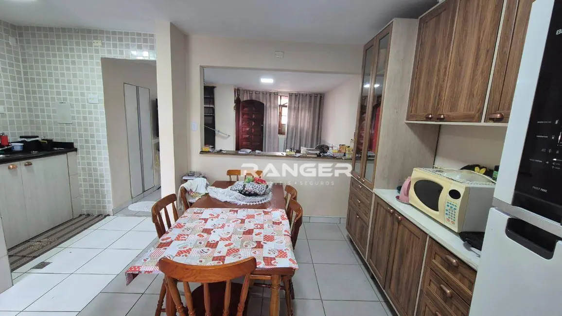 Casa de Condomínio com 2 quartos à venda, 117m2 em Encruzilhada, Santos - SP - imagem 9 Foto 9 de Casa de Condomínio com 2 quartos à venda, 117m2 em Encruzilhada, Santos - SP