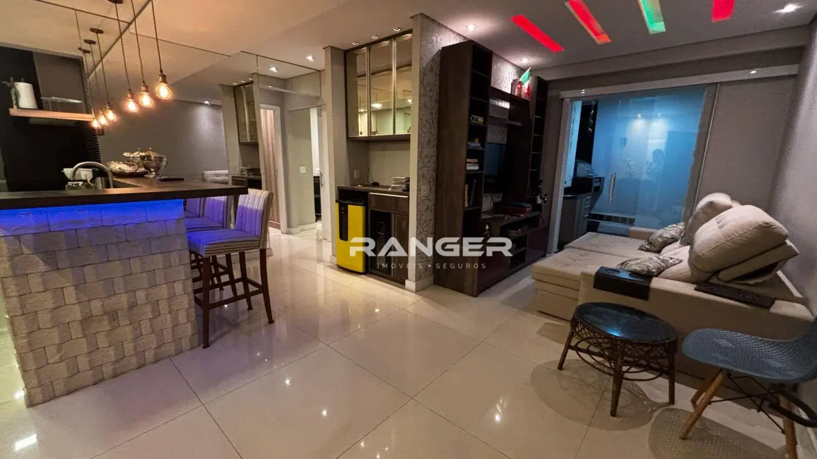 Foto 1 de Apartamento com 2 quartos para alugar, 85m2 em Marapé, Santos - SP