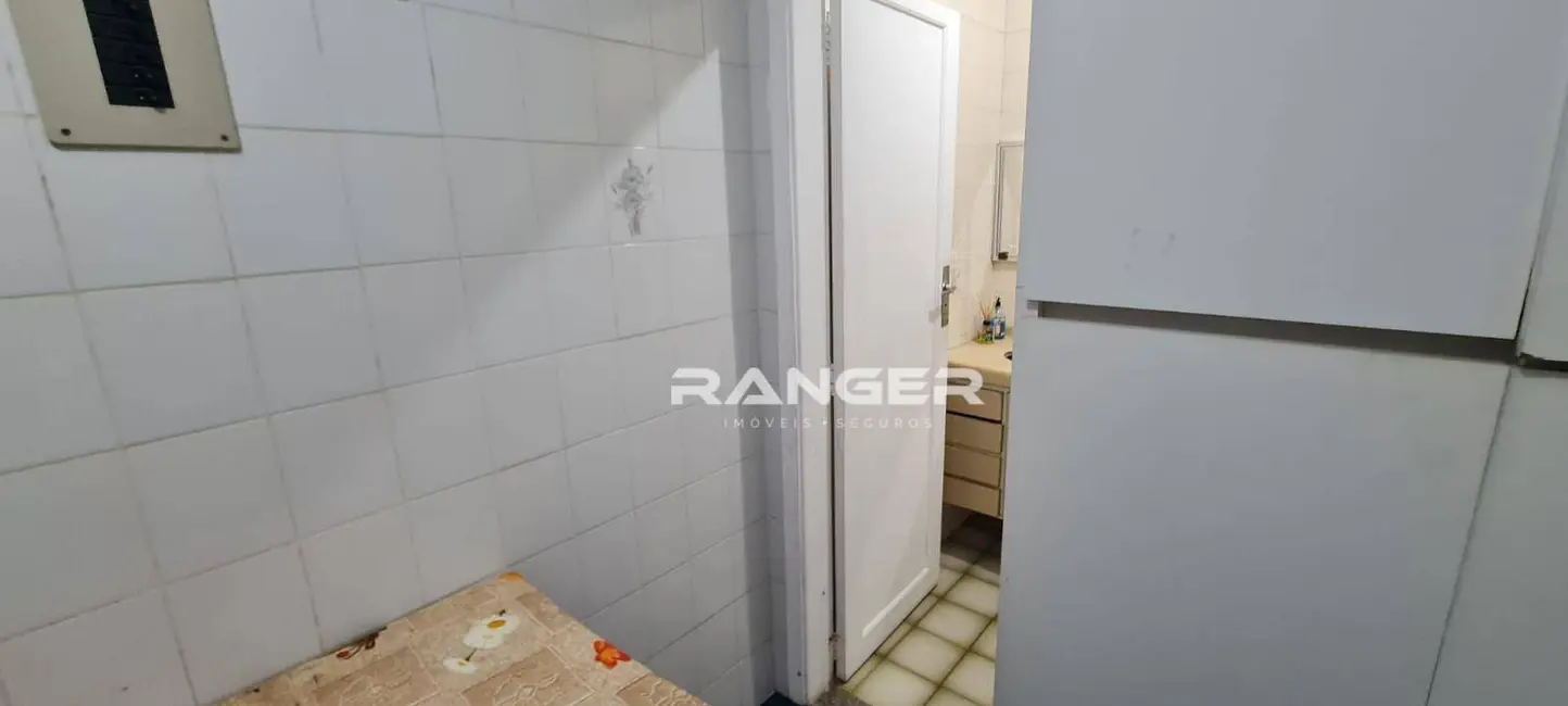 Foto 2 de Apartamento com 1 quarto à venda, 50m2 em Marapé, Santos - SP