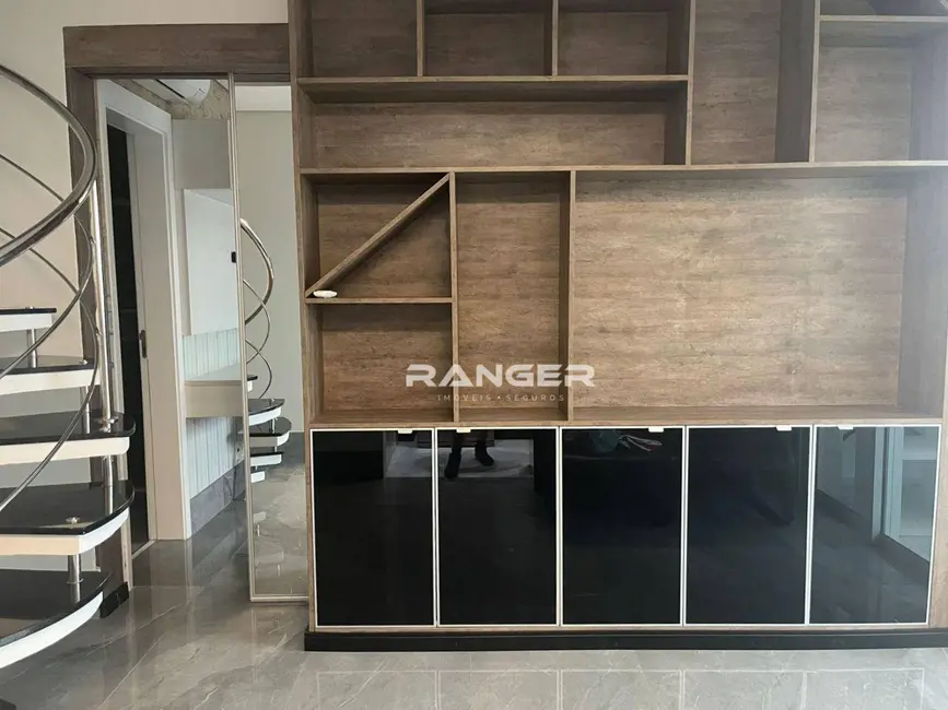 Cobertura com 2 quartos para alugar, 96m2 em Boqueirão, Santos - SP - imagem 3 Foto 3 de Cobertura com 2 quartos para alugar, 96m2 em Boqueirão, Santos - SP