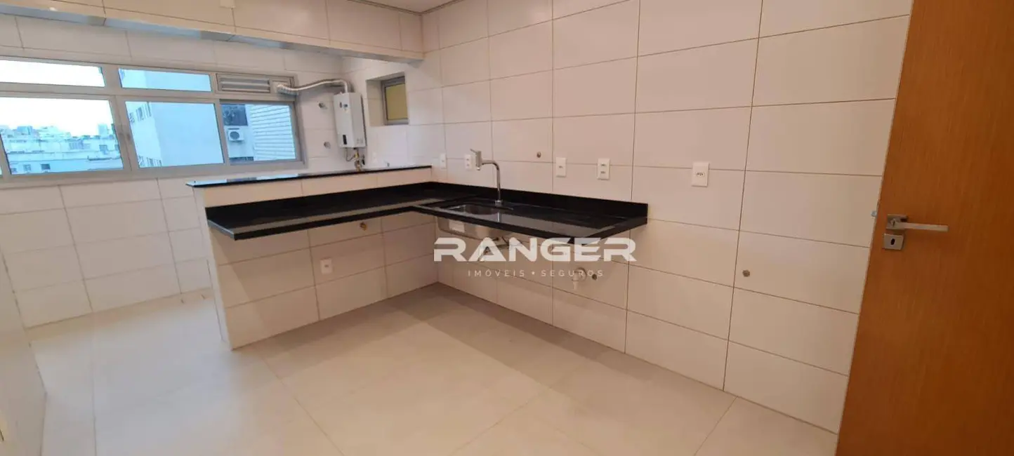 Foto 3 de Apartamento com 3 quartos à venda, 163m2 em Aparecida, Santos - SP