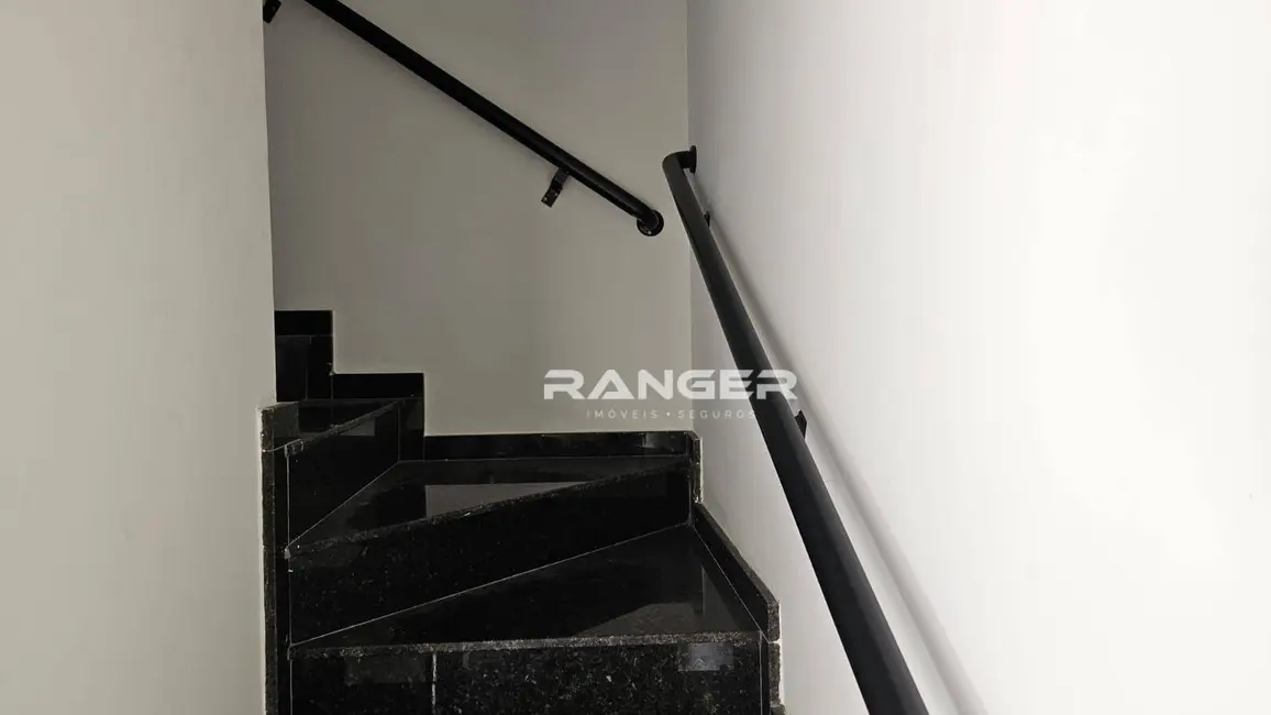 Casa de Condomínio com 2 quartos à venda, 200m2 em Campo Grande, Santos - SP - imagem 2 Foto 2 de Casa de Condomínio com 2 quartos à venda, 200m2 em Campo Grande, Santos - SP