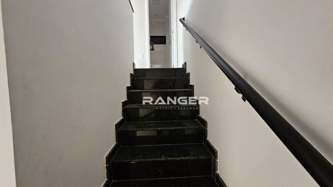 Casa de Condomínio com 2 quartos à venda, 200m2 em Campo Grande, Santos - SP - imagem 3 Foto 3 de Casa de Condomínio com 2 quartos à venda, 200m2 em Campo Grande, Santos - SP