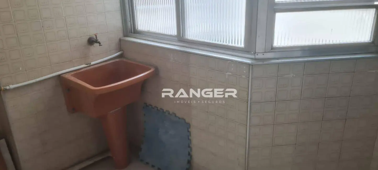 Foto 2 de Apartamento com 2 quartos para alugar, 95m2 em Boqueirão, Santos - SP