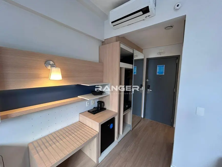 Apartamento com 1 quarto à venda, 25m2 em Gonzaga, Santos - SP - imagem 5 Foto 5 de Apartamento com 1 quarto à venda, 25m2 em Gonzaga, Santos - SP