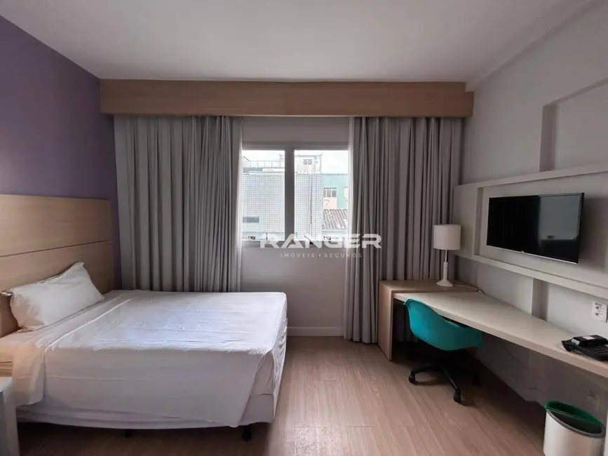 Apartamento com 1 quarto à venda, 25m2 em Gonzaga, Santos - SP - imagem 2 Foto 2 de Apartamento com 1 quarto à venda, 25m2 em Gonzaga, Santos - SP