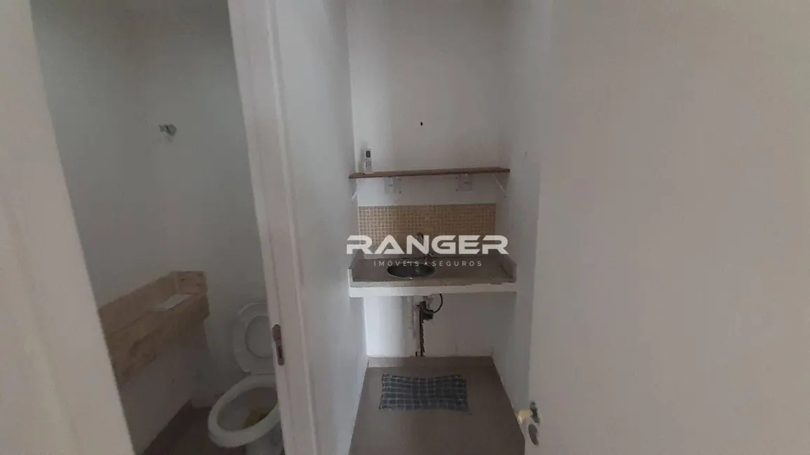 Foto 5 de Sala Comercial para alugar, 42m2 em Santos - SP