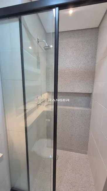 Apartamento com 2 quartos à venda e para alugar, 63m2 em Marapé, Santos - SP - imagem 8 Foto 8 de Apartamento com 2 quartos à venda e para alugar, 63m2 em Marapé, Santos - SP