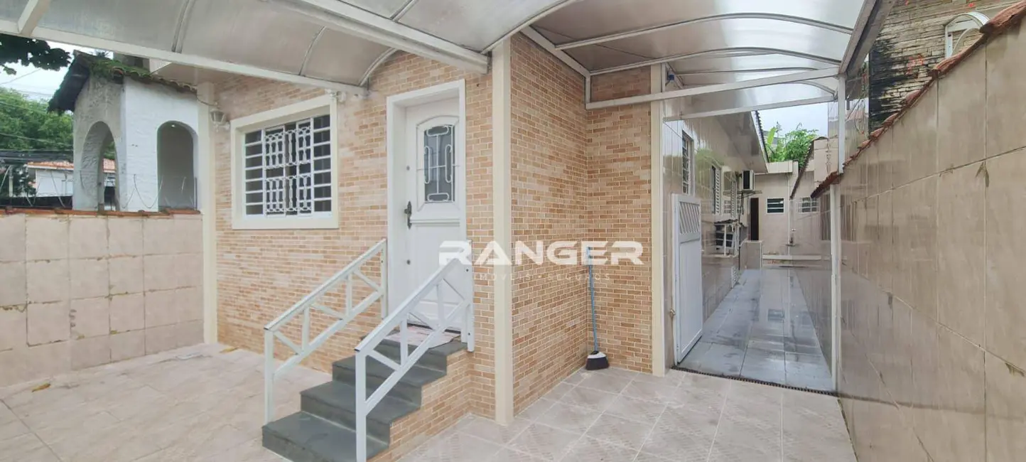 Foto 3 de Casa com 4 quartos à venda, 172m2 em Vila Belmiro, Santos - SP