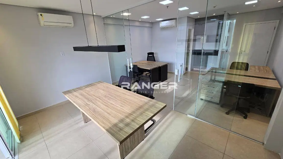 Foto 1 de Sala Comercial à venda, 40m2 em Gonzaga, Santos - SP