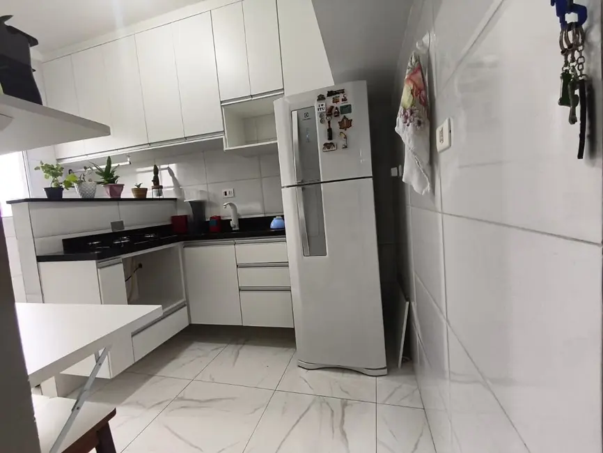 Foto 9 de Casa com 2 quartos à venda, 70m2 em Vila São Jorge, Sao Vicente - SP