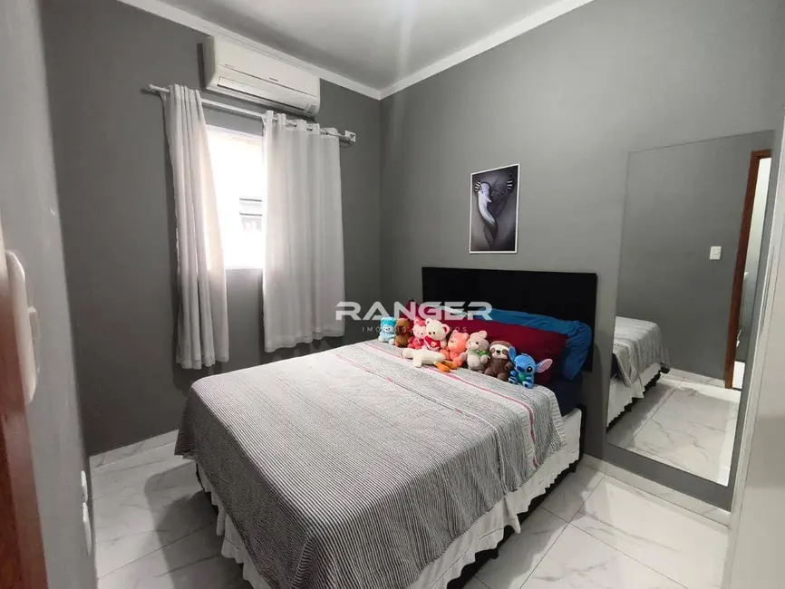 Foto 4 de Casa com 2 quartos à venda, 70m2 em Vila São Jorge, Sao Vicente - SP