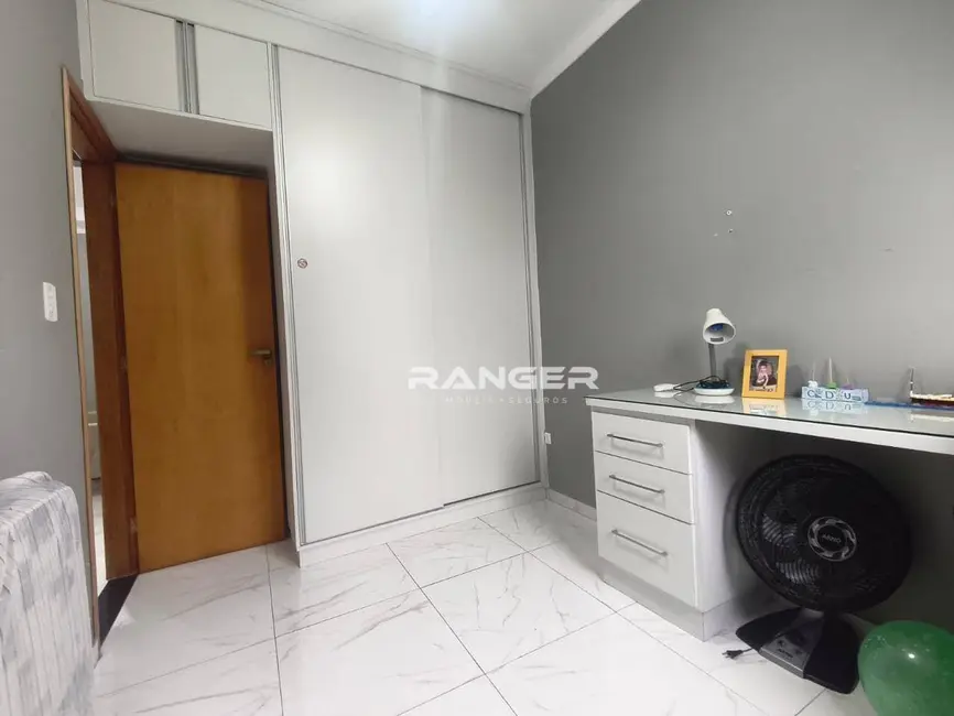 Foto 8 de Casa com 2 quartos à venda, 70m2 em Vila São Jorge, Sao Vicente - SP