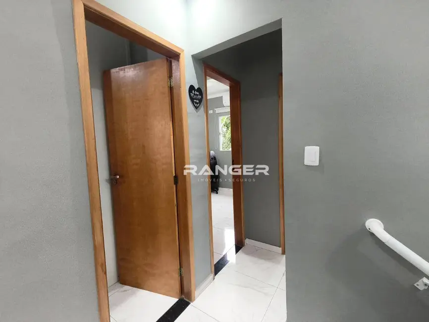 Foto 6 de Casa com 2 quartos à venda, 70m2 em Vila São Jorge, Sao Vicente - SP