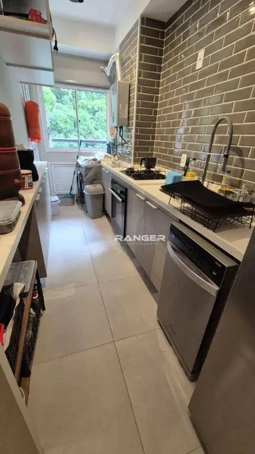 Foto 5 de Apartamento com 2 quartos para alugar, 63m2 em Marapé, Santos - SP
