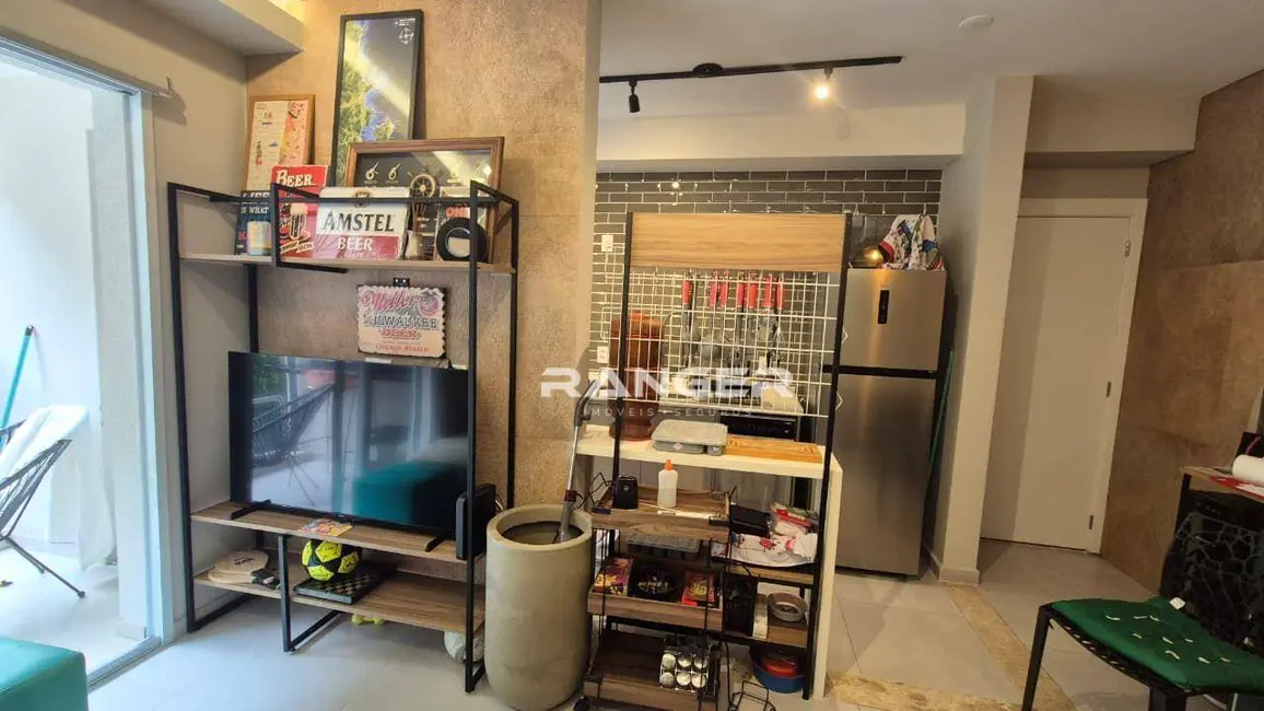 Foto 3 de Apartamento com 2 quartos para alugar, 63m2 em Marapé, Santos - SP