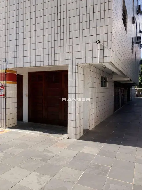 Foto 4 de Apartamento com 2 quartos à venda, 98m2 em Embaré, Santos - SP