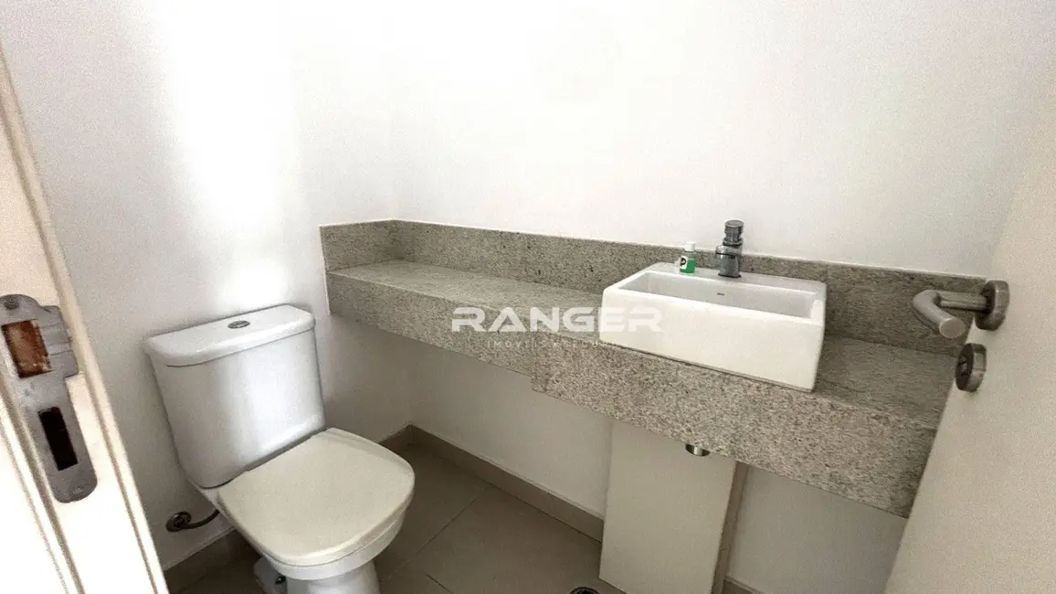 Sala Comercial para alugar, 42m2 em Santos - SP - imagem 4 Foto 4 de Sala Comercial para alugar, 42m2 em Santos - SP