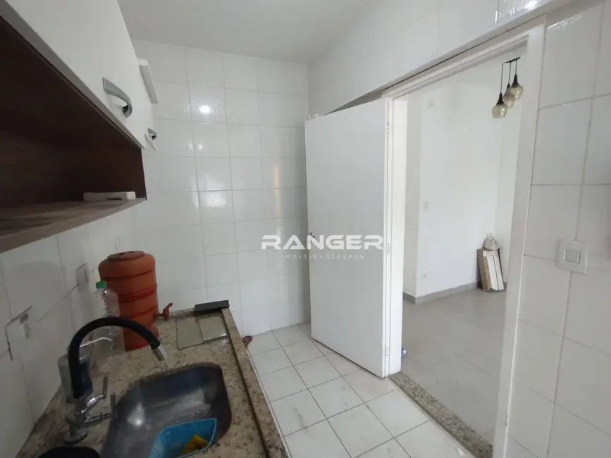 Apartamento com 1 quarto para alugar, 52m2 em Santos - SP - imagem 8 Foto 8 de Apartamento com 1 quarto para alugar, 52m2 em Santos - SP