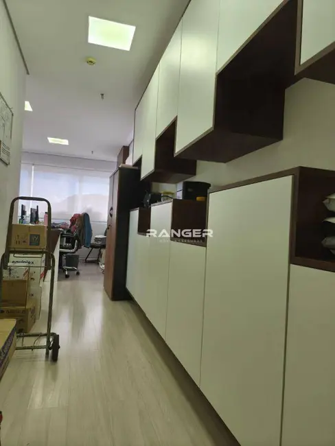 Sala Comercial à venda, 57m2 em Vila Belmiro, Santos - SP - imagem 2 Foto 2 de Sala Comercial à venda, 57m2 em Vila Belmiro, Santos - SP