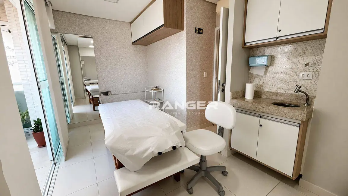 Sala Comercial à venda, 95m2 em Gonzaga, Santos - SP - imagem 5 Foto 5 de Sala Comercial à venda, 95m2 em Gonzaga, Santos - SP