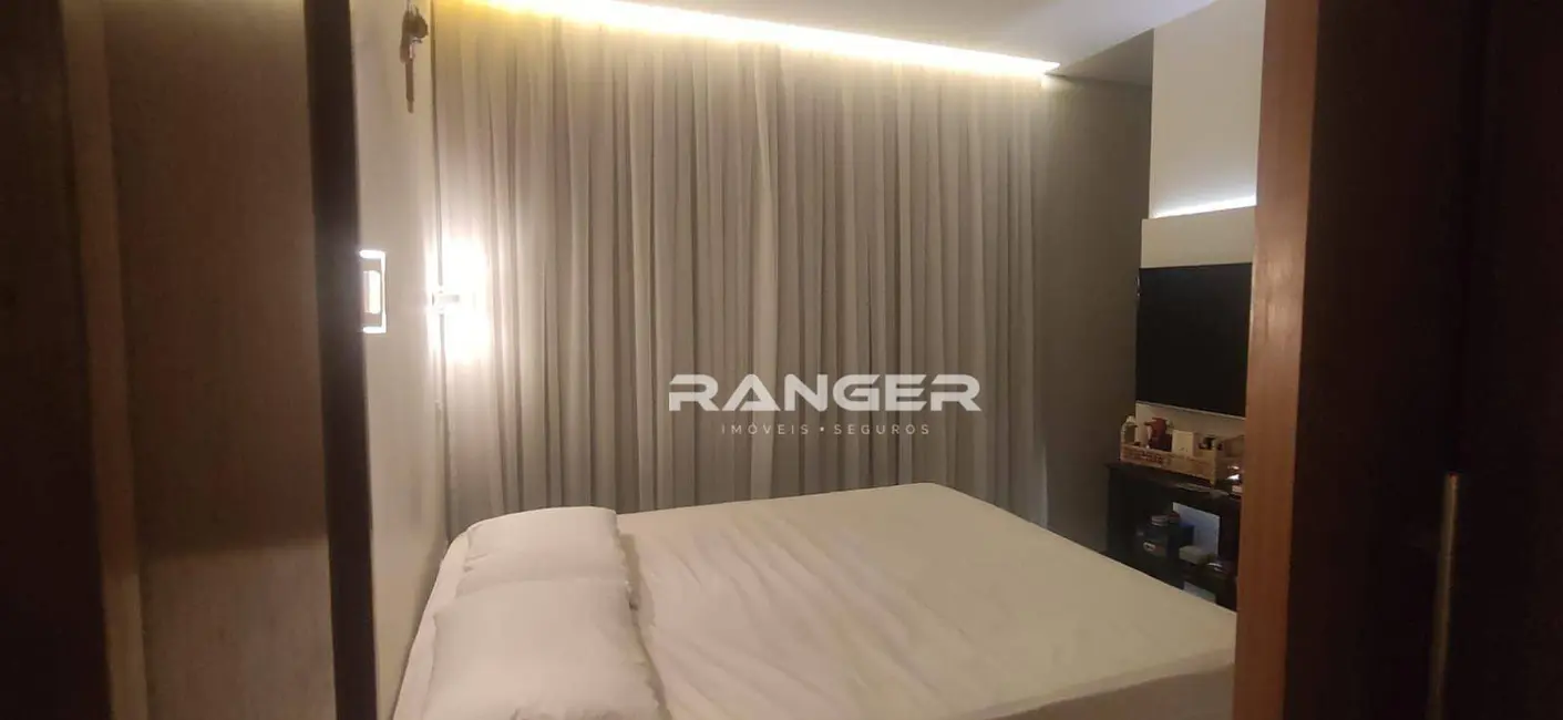 Foto 9 de Apartamento com 2 quartos à venda, 72m2 em Encruzilhada, Santos - SP