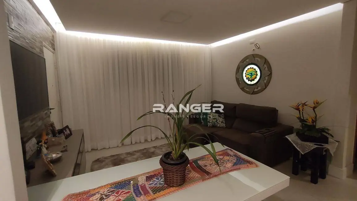 Foto 3 de Apartamento com 2 quartos à venda, 72m2 em Encruzilhada, Santos - SP