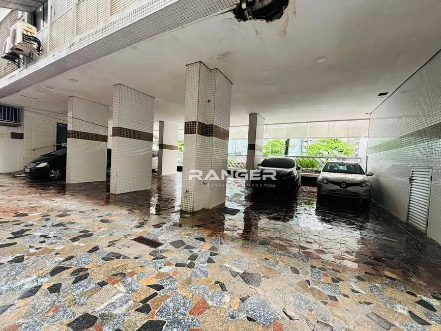 Foto 2 de Apartamento com 2 quartos à venda, 85m2 em Marapé, Santos - SP