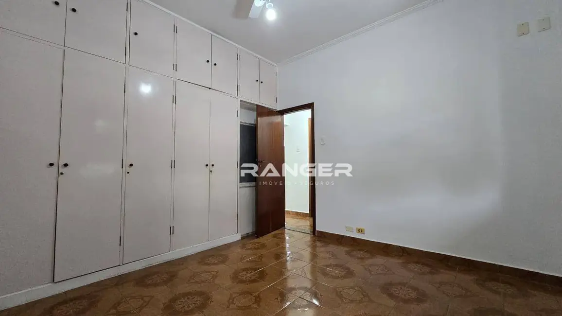 Foto 8 de Apartamento com 2 quartos à venda, 76m2 em Santos - SP