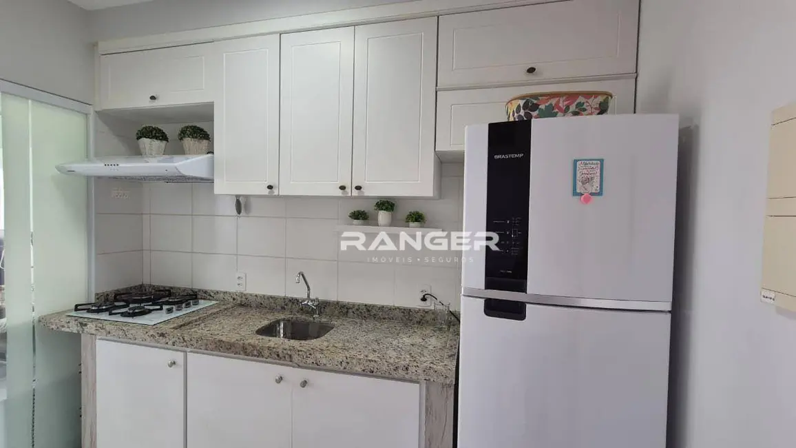 Apartamento com 2 quartos para alugar, 63m2 em Marapé, Santos - SP - imagem 4 Foto 4 de Apartamento com 2 quartos para alugar, 63m2 em Marapé, Santos - SP