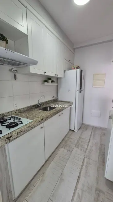 Apartamento com 2 quartos para alugar, 63m2 em Marapé, Santos - SP - imagem 5 Foto 5 de Apartamento com 2 quartos para alugar, 63m2 em Marapé, Santos - SP
