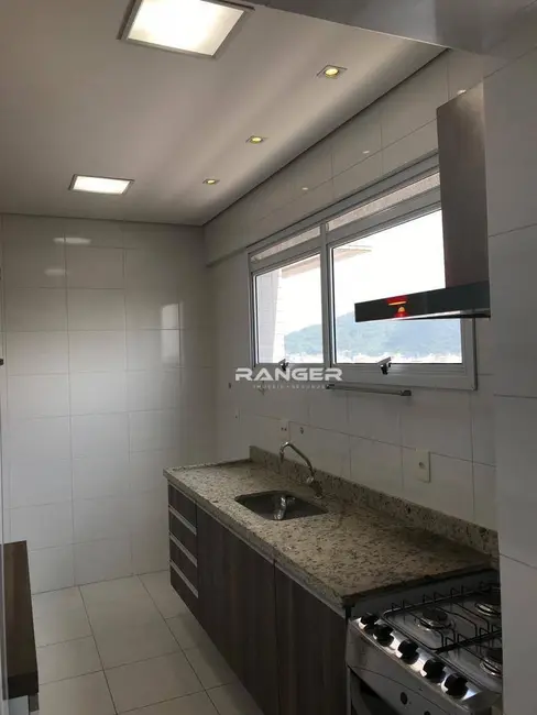Foto 9 de Apartamento com 2 quartos para alugar, 86m2 em Gonzaga, Santos - SP