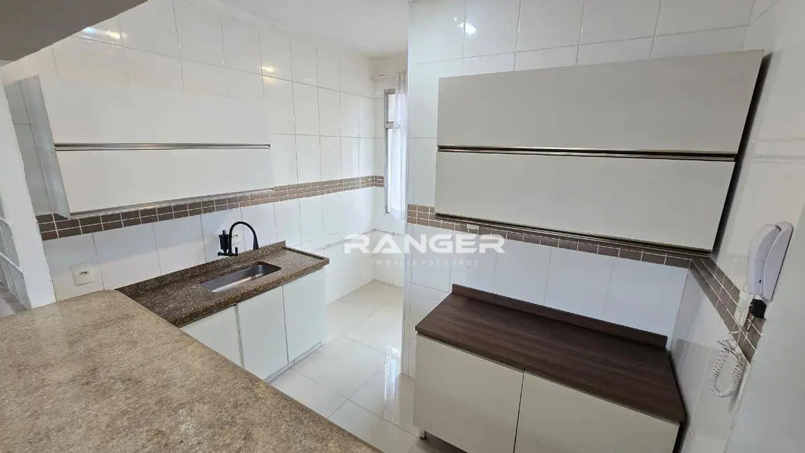 Foto 2 de Apartamento com 2 quartos para alugar, 75m2 em Boqueirão, Santos - SP