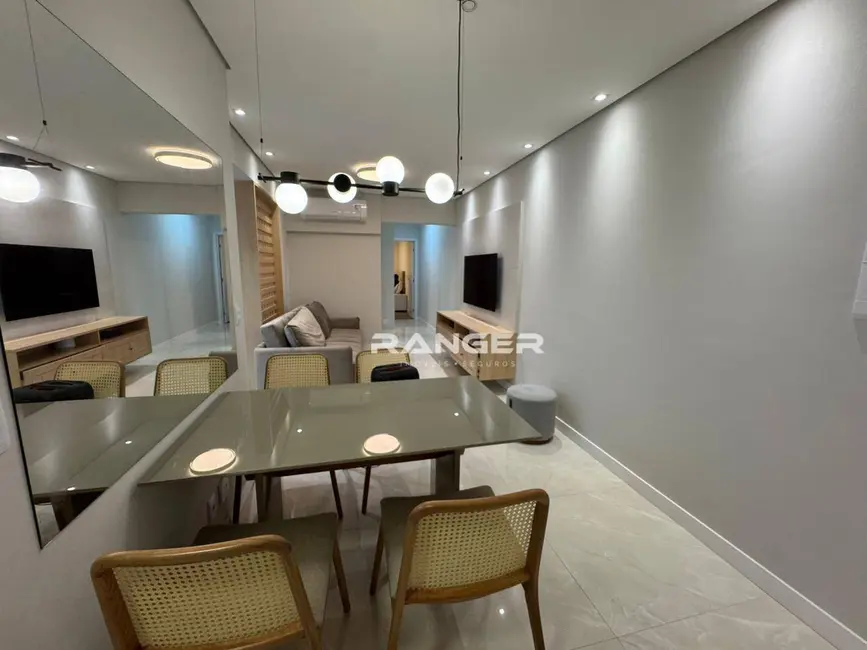 Foto 9 de Apartamento com 2 quartos à venda, 85m2 em Embaré, Santos - SP