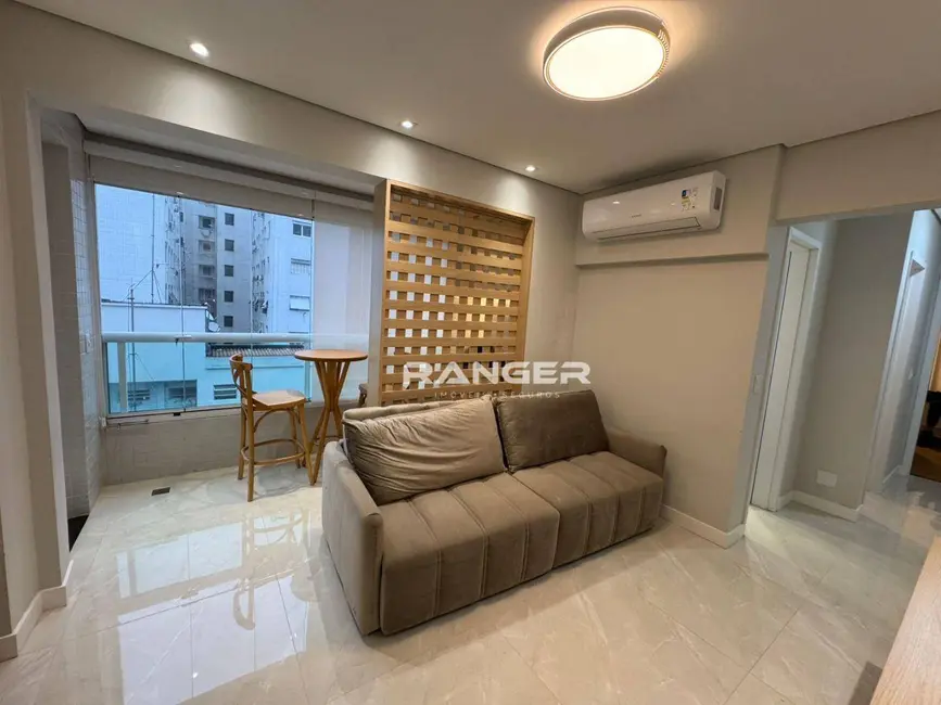 Foto 1 de Apartamento com 2 quartos para alugar, 85m2 em Embaré, Santos - SP