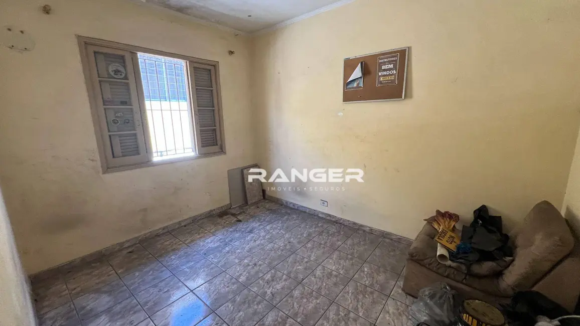 Foto 6 de Casa à venda, 220m2 em Chico de Paula, Santos - SP