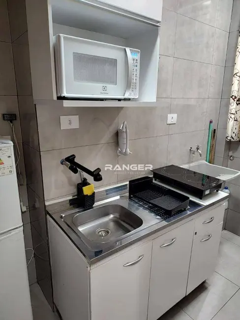 Foto 6 de Kitnet com 1 quarto à venda, 30m2 em Gonzaga, Santos - SP