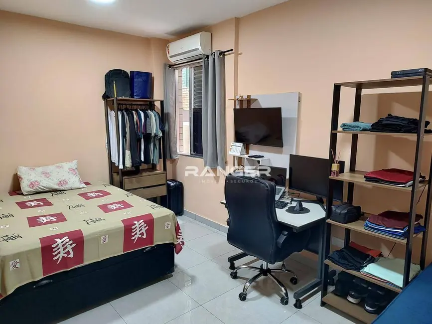 Foto 1 de Kitnet com 1 quarto à venda, 30m2 em Gonzaga, Santos - SP