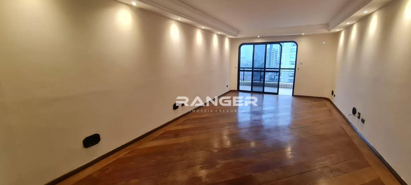 Apartamento com 3 quartos à venda, 225m2 em Gonzaga, Santos - SP - imagem 1 Foto 1 de Apartamento com 3 quartos à venda, 225m2 em Gonzaga, Santos - SP