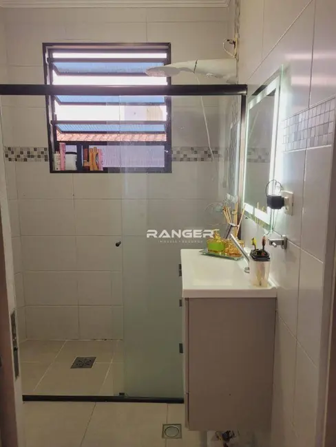 Apartamento com 2 quartos à venda, 60m2 em Encruzilhada, Santos - SP - imagem 3 Foto 3 de Apartamento com 2 quartos à venda, 60m2 em Encruzilhada, Santos - SP