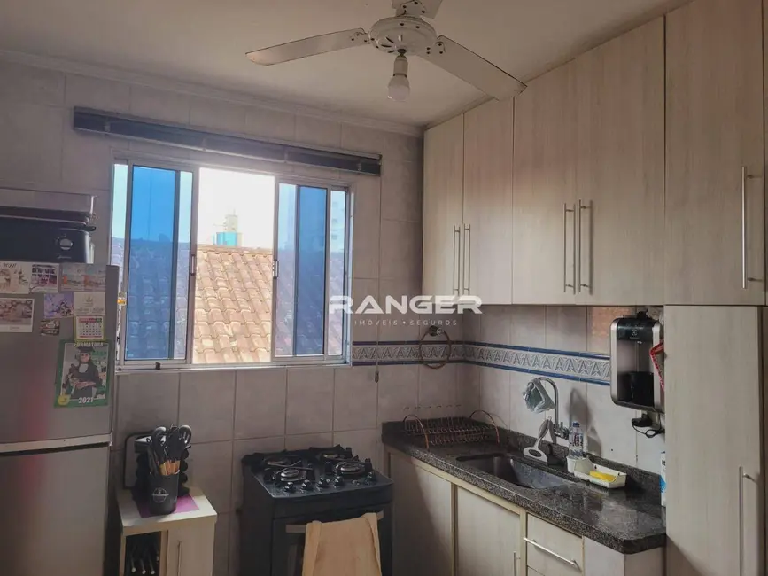 Apartamento com 2 quartos à venda, 60m2 em Encruzilhada, Santos - SP - imagem 6 Foto 6 de Apartamento com 2 quartos à venda, 60m2 em Encruzilhada, Santos - SP