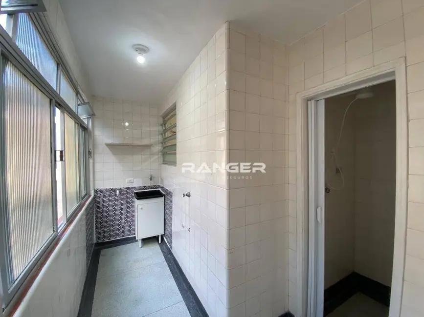 Apartamento com 3 quartos para alugar, 120m2 em Boqueirão, Santos - SP - imagem 8 Foto 8 de Apartamento com 3 quartos para alugar, 120m2 em Boqueirão, Santos - SP