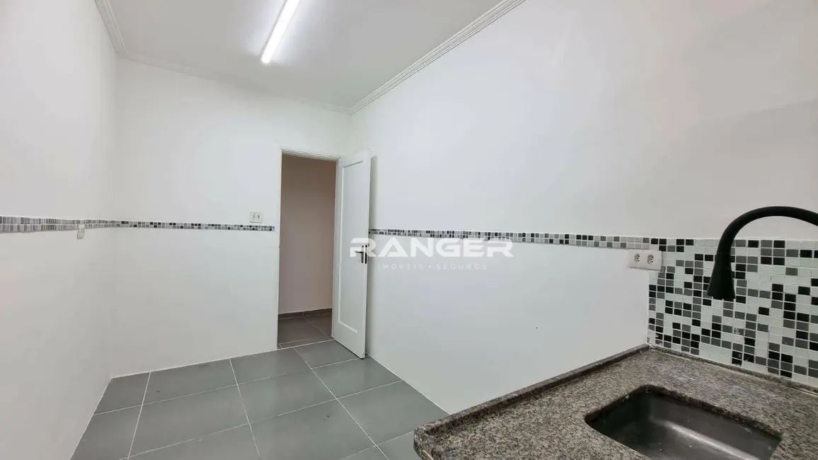 Apartamento com 2 quartos para alugar, 70m2 em Santos - SP - imagem 3 Foto 3 de Apartamento com 2 quartos para alugar, 70m2 em Santos - SP